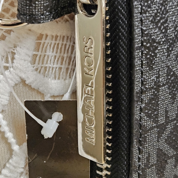 NWT Michael Kors Belt Bag - Picture 8 of 10